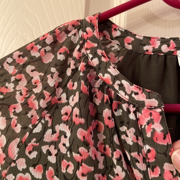 J Crew Blouse Olive Green with Floral Print of Pink White Black V Neck WM SZ XS - Picture 5 of 13